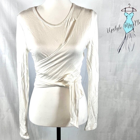 Fashion Nova long sleeve white tie waist cutout wrap crop top size large - Picture 2 of 8